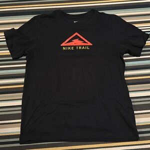 COPY - Nike Trail Dri-Fit tee